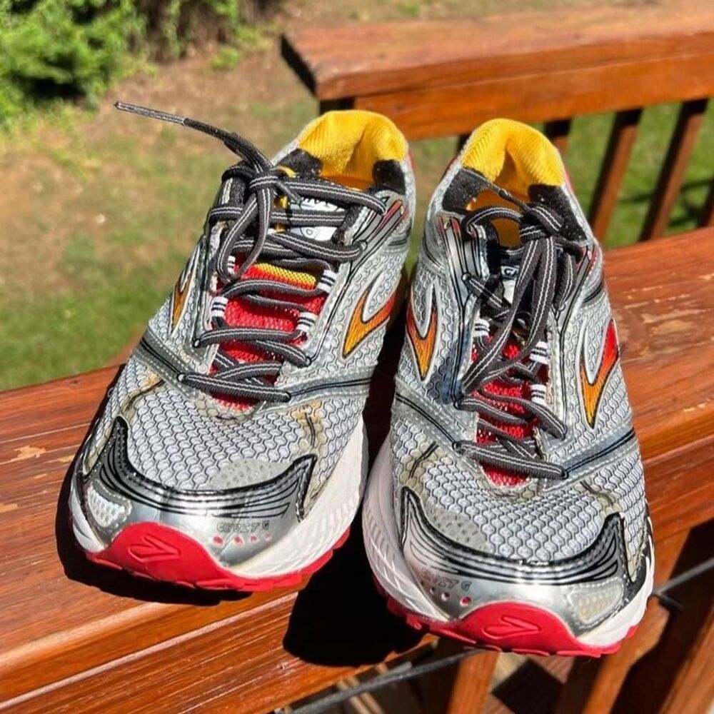 Brooks Ghost 6 Men's 8 Silver Red Yellow Road Running Jog Walking Sneakers